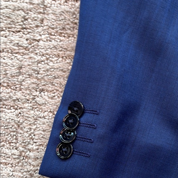 Express Blue Suit Classic Style - Picture 6 of 10